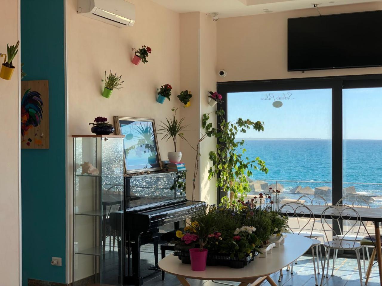 Salento Palace Frühstückspension 3*